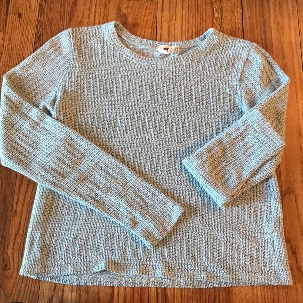 Light weight cropped sweater